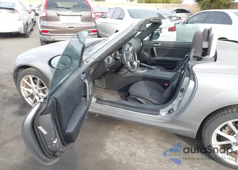 2010 Mazda Mx-5 Miata Touring z USA, uszkodzony, nr VIN JM1NC2FF0A0205744